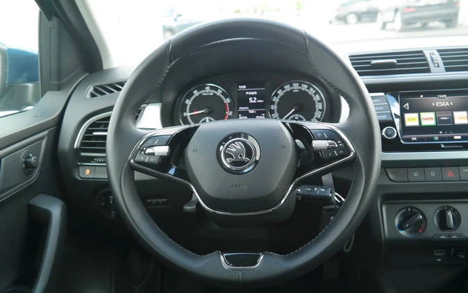 Skoda Fabia cena 59900 przebieg: 26374, rok produkcji 2021 z Tykocin małe 352